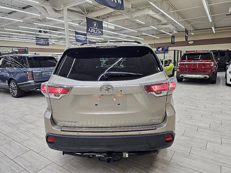 2016 Toyota Highlander