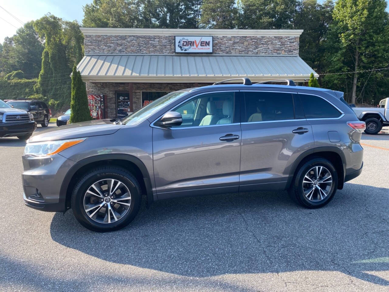 2016 Toyota Highlander for sale at Driven Pre-Owned in Lenoir, NC