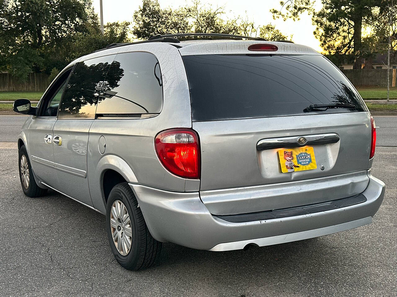 2007 Chrysler Town and Country for sale at CarMood in Virginia Beach, VA