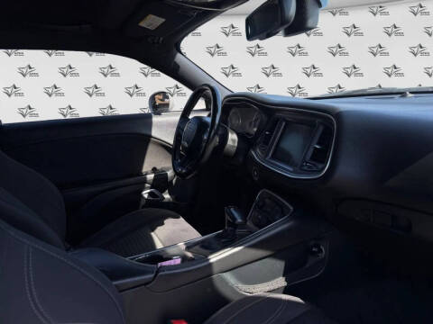 2015 Dodge Challenger SXT