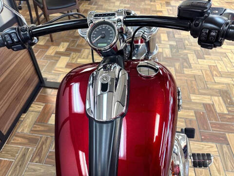 2017 Harley-Davidson FXSB