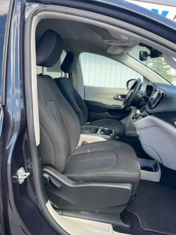 2021 Chrysler Pacifica Touring