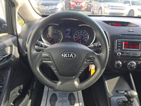 2016 Kia Forte5 LX
