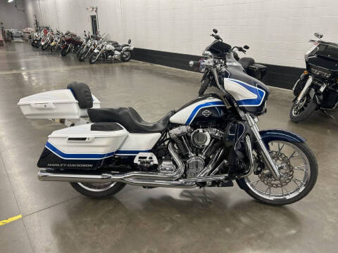 2022 Harley-Davidson Street Glide