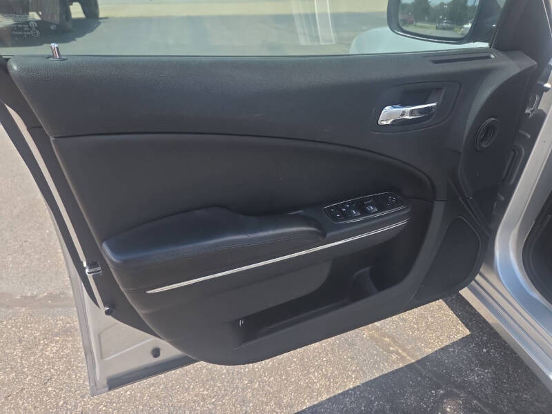 2012 Dodge Charger SE