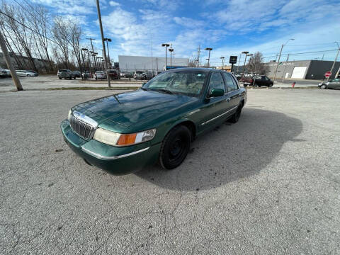 2001 Mercury Grand Marquis for sale at Supreme Auto Gallery LLC in Kansas City MO