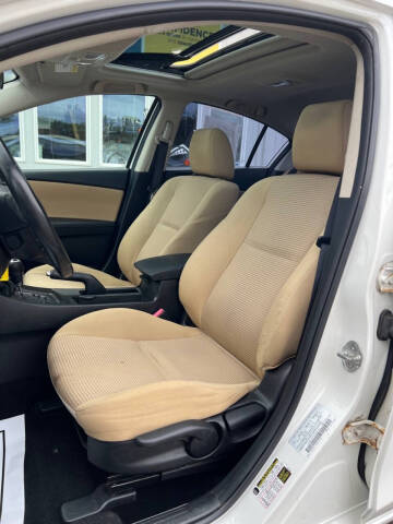 2012 Mazda MAZDA3 i Touring