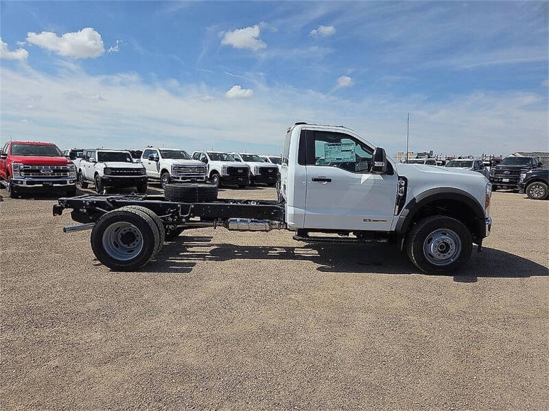 2025 Ford F-600 Super Duty