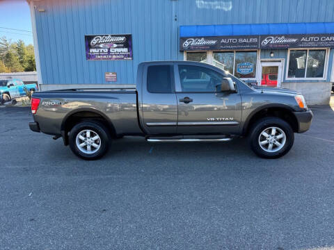 2012 Nissan Titan SV