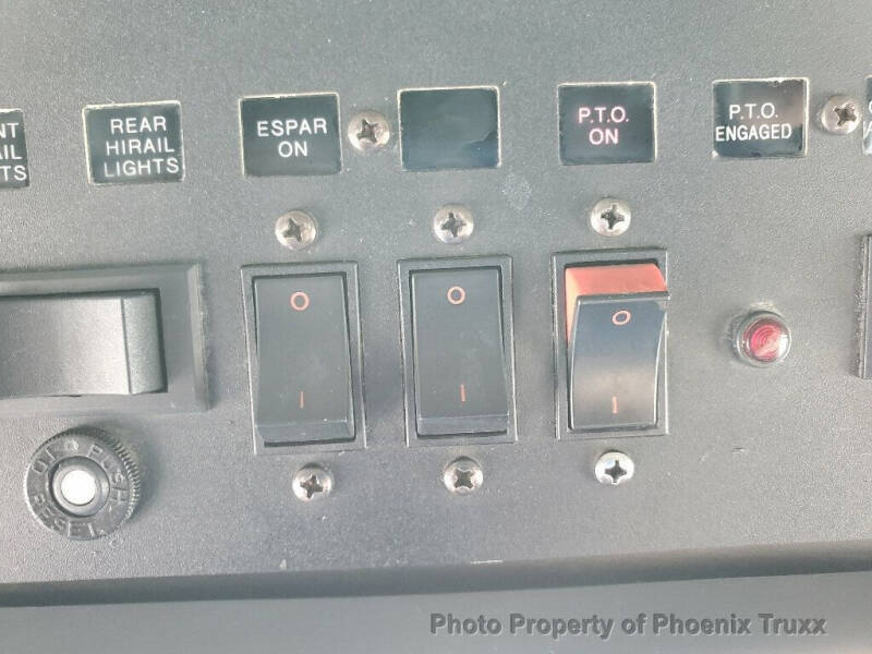 2007 Freightliner M2 106