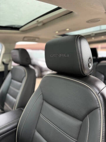 2021 GMC Acadia Denali