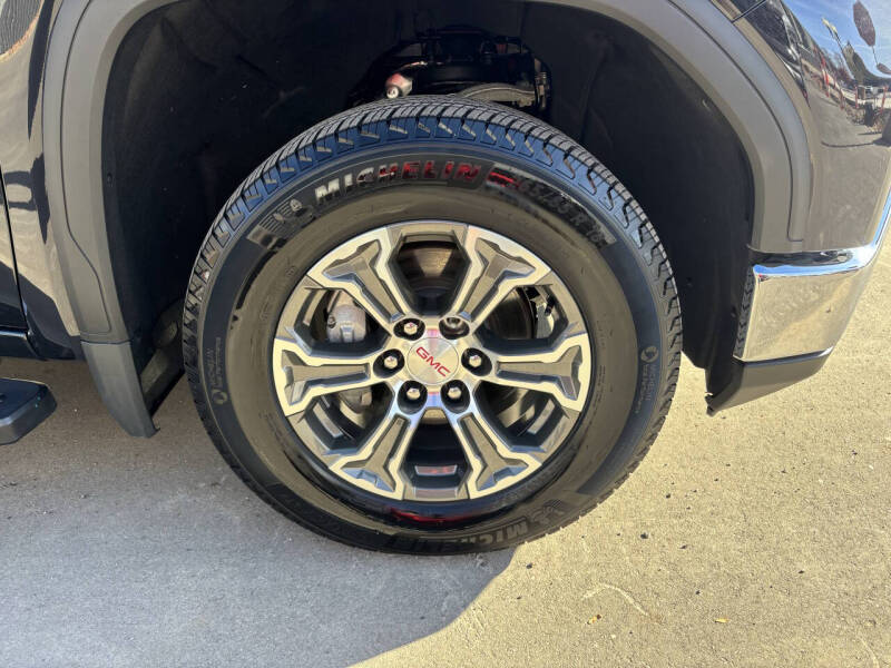 2024 GMC Sierra 1500 SLE