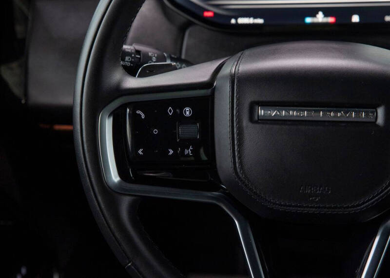 2025 Land Rover Range Rover Sport P360 SE