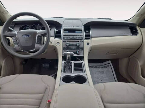 2011 Ford Taurus SE