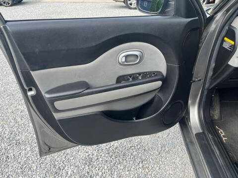 2017 Kia Soul +