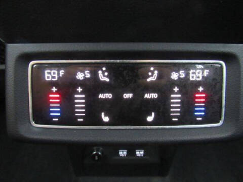 2019 Audi e-tron quattro Prestige