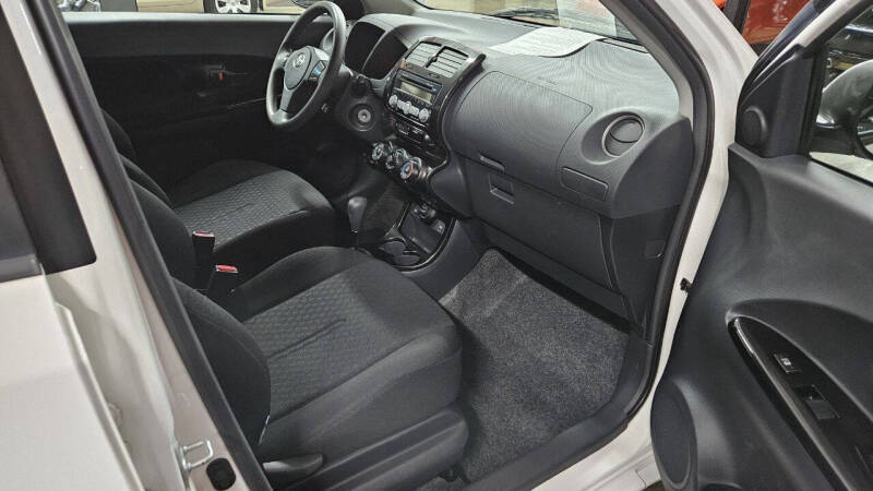 2009 Scion xD Base photo 43