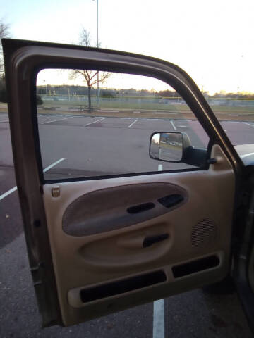 2001 Dodge Ram 2500 SLT Plus