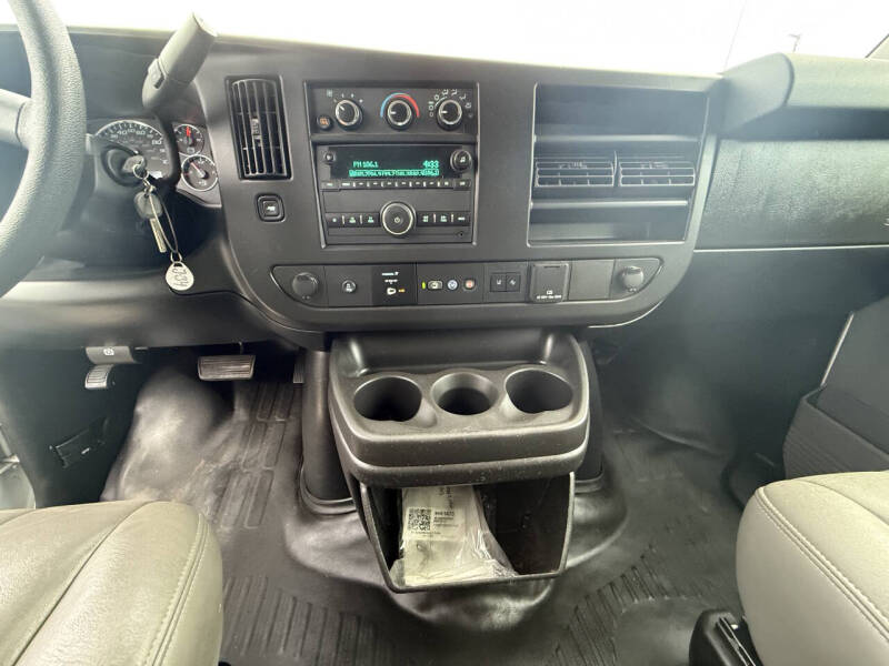 2021 Chevrolet Express 2500