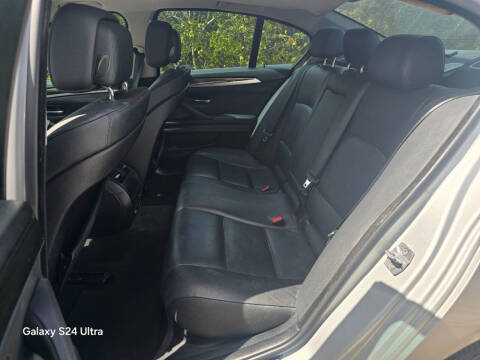 2013 BMW 5 Series 528i