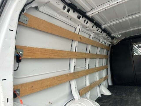 2022 GMC Savana 2500