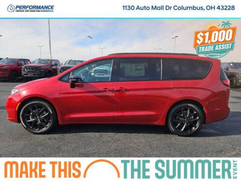 2026 Chrysler Pacifica Select
