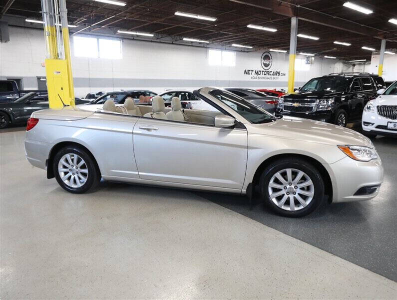 2013 Chrysler 200 Touring