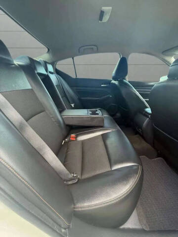 2021 Nissan Altima 2.5 SR