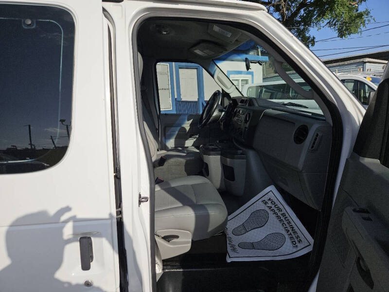 2014 Ford E-Series