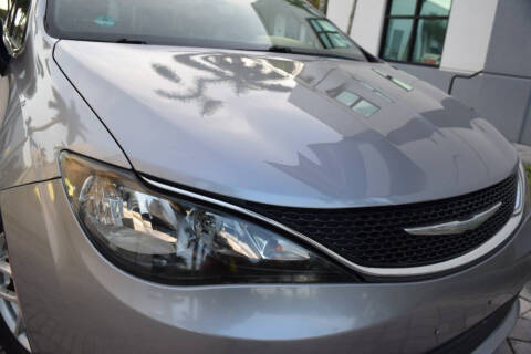 2017 Chrysler Pacifica Touring