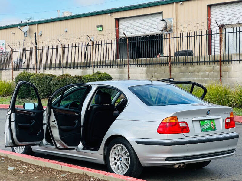 2000 BMW 3 Series 328i