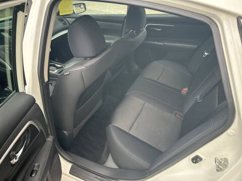 2017 Nissan Altima 2.5 SR