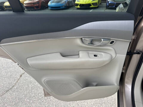 2023 Volvo XC90 B5 Core