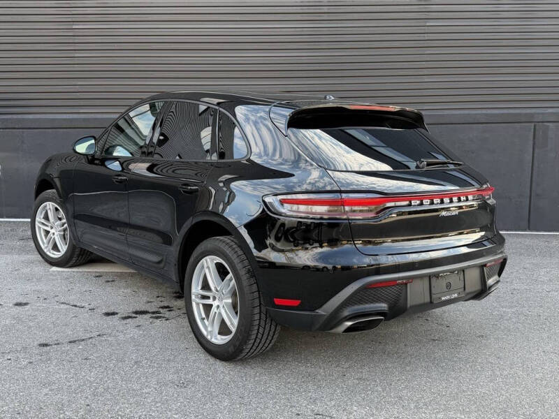 2025 Porsche Macan