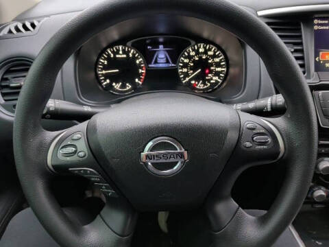 2020 Nissan Pathfinder S