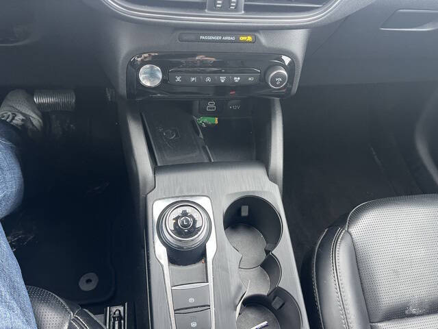 2024 Ford Escape Platinum