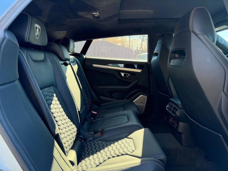 2020 Lamborghini Urus