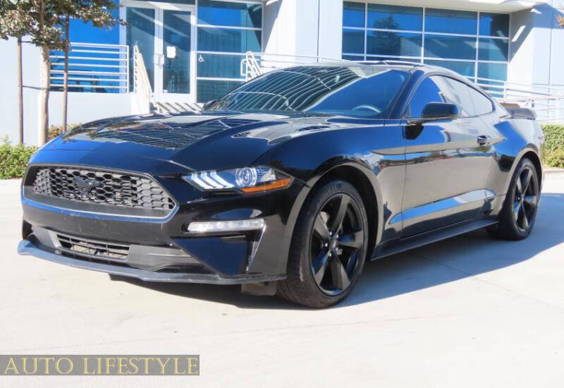 2022 Ford Mustang EcoBoost