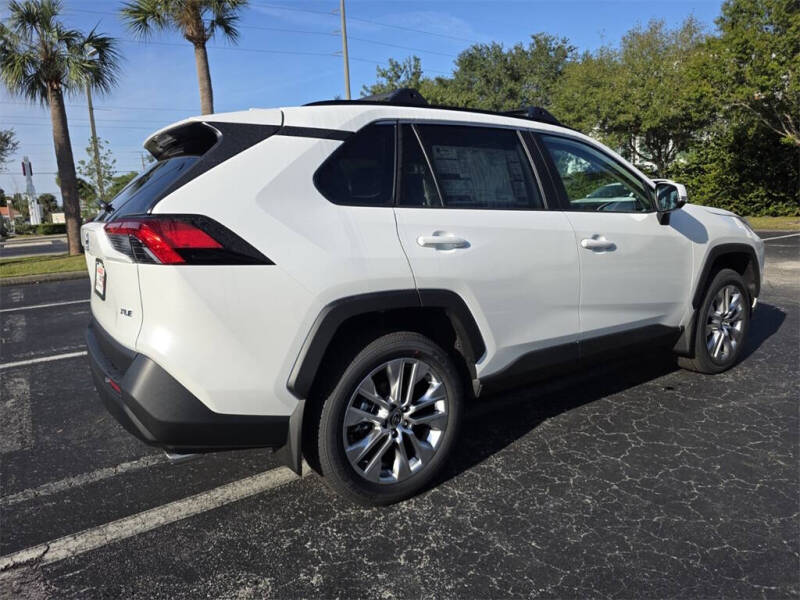 2025 Toyota RAV4 XLE Premium