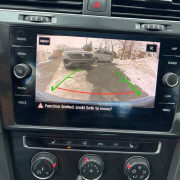 2019 Volkswagen Golf SE
