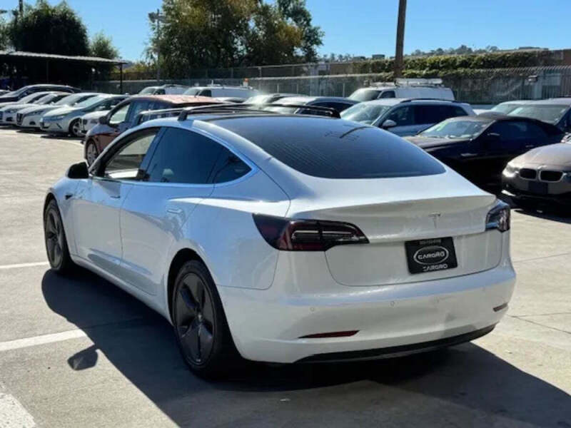 2020 Tesla Model 3 Standard Range