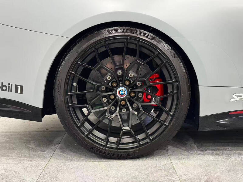 2023 BMW M4 CSL