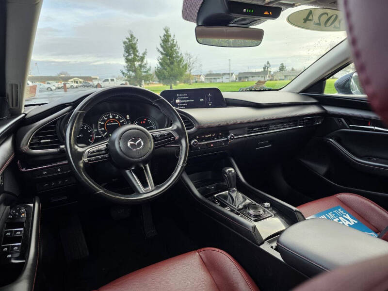 2024 Mazda Mazda3 Sedan 2.5 S Carbon Edition