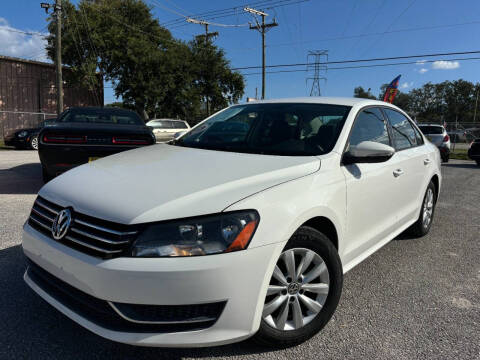 2012 Volkswagen Passat for sale at Das Autohaus Quality Used Cars in Clearwater FL