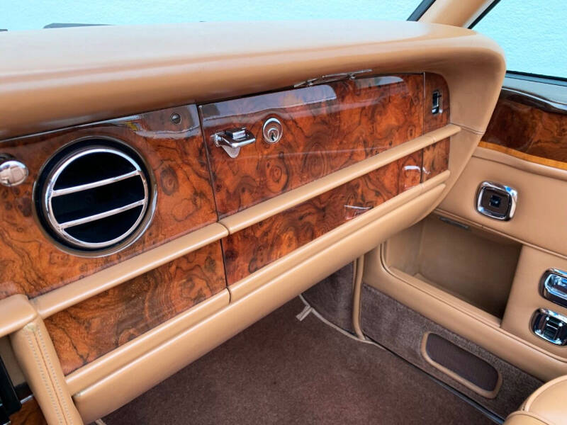 1989 Rolls-Royce Corniche