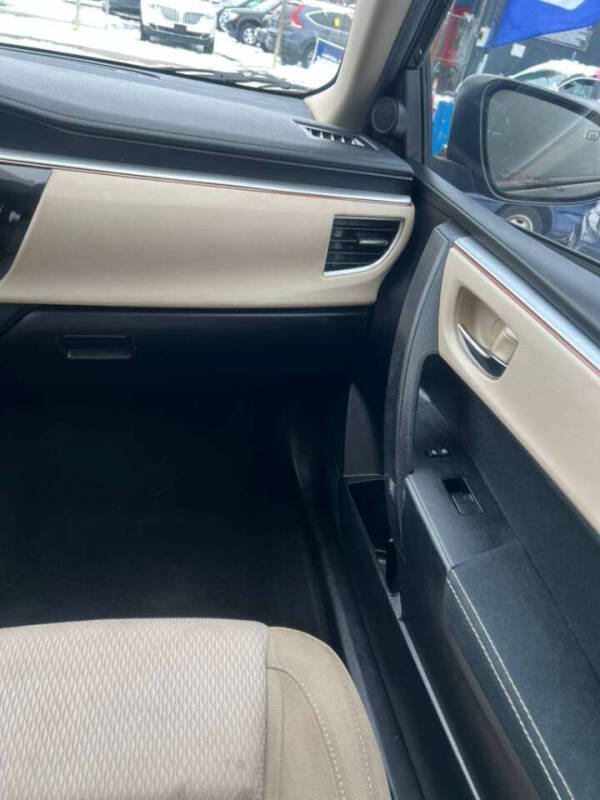 2016 Toyota Corolla LE