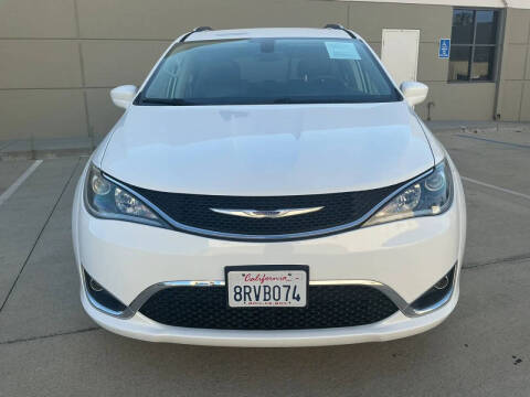 2019 Chrysler Pacifica Touring L