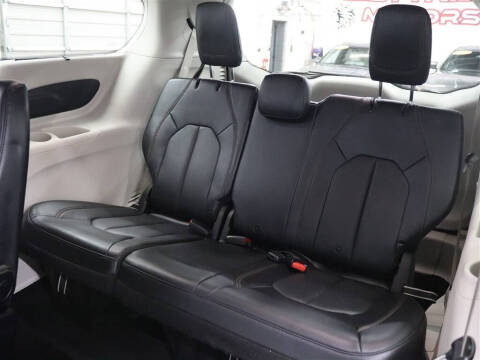 2019 Chrysler Pacifica Touring L