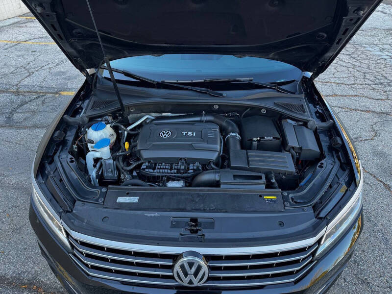 2016 Volkswagen Passat 1.8T SE