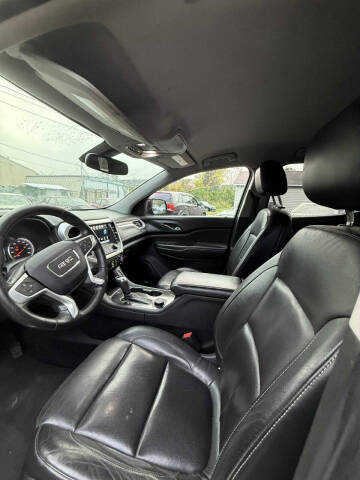 2017 GMC Acadia SLT-1